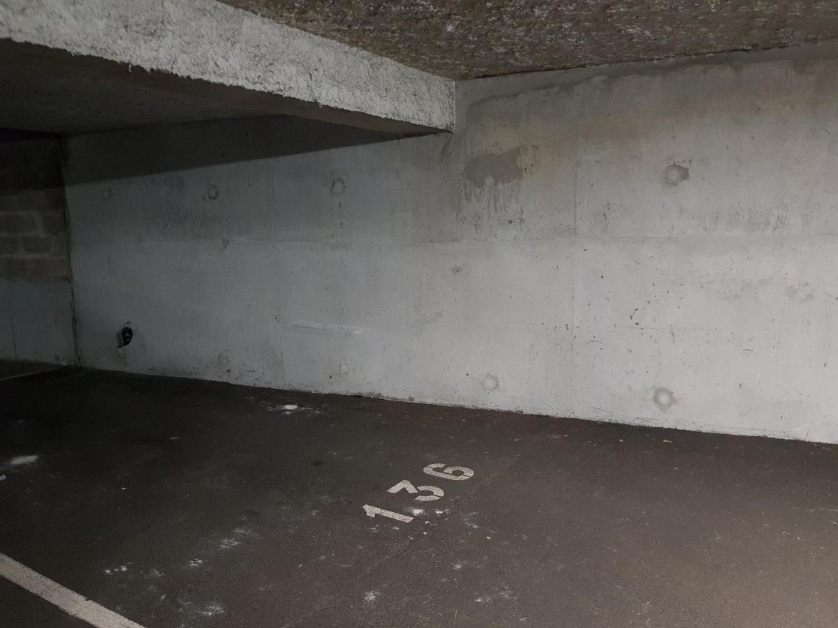 Le Pompidou T2 Pour 2 A 4 Pers Avec Parking Prive & Balcon Place Ney อองเชร์ ภายนอก รูปภาพ